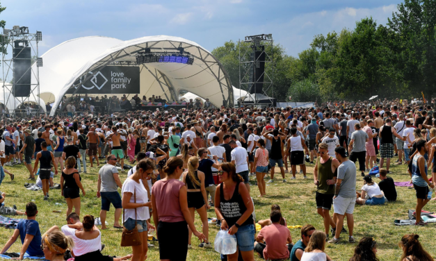 Elektro-Festival Love Family Park zieht 20.000 Besucher nach Rüsselsheim am Main