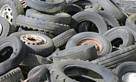 Stadt bittet um Hinweise zu illegaler Reifenentsorgung