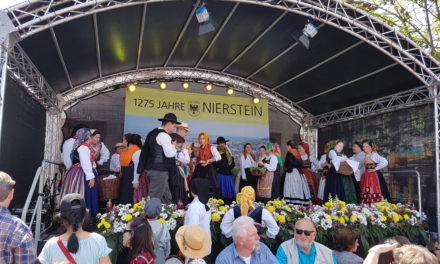 Weit mehr als 10.000 Besucher beim bundesländerübergreifenden Fest