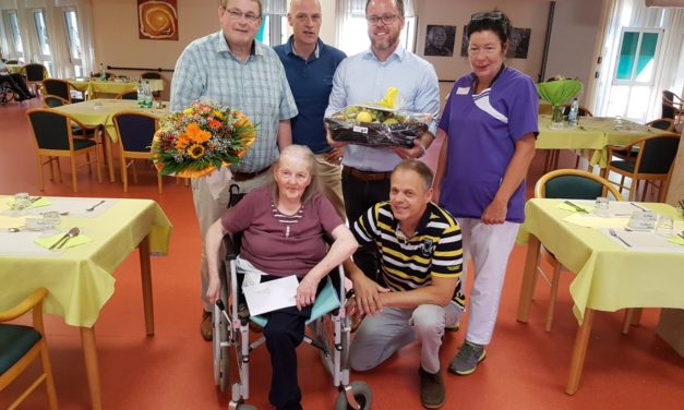 Inse Heiderich feiert 101. Geburtstag im Johanneshaus Nierstein