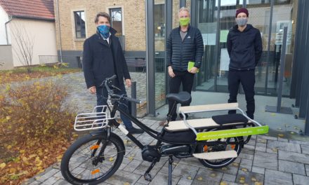 Lastenradspende von eprimo ergänzt Ausstattung der Stadtverwaltung mit Elektrorädern