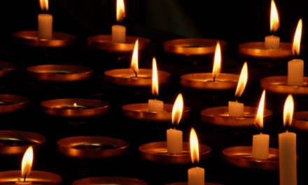 Gedenkgottesdienst für alle verstorbenen Kinder am Weltgedenktag am 13.12.2020 – Online auf YouTube