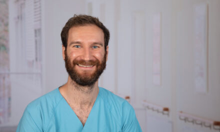 Orthopädische Klinik des GPR Klinikums wird durch neuen Oberarzt  Dr. Simon Schröder verstärkt
