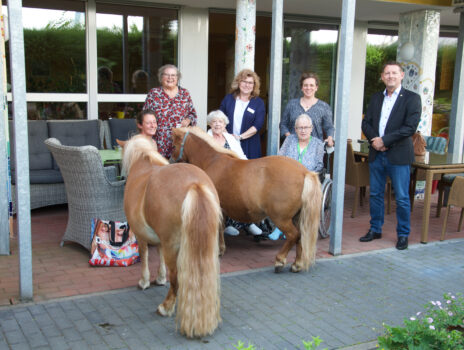 Auf’s richtige Pferd gesetzt – Lions Club unterstützt das Flörsheimer Hospiz
