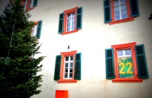 Adventsfenster der Stadt Oppenheim öffnet am 22. Dezember Gelegenheit zu geselligem Beisammensein auf dem Marktplatz