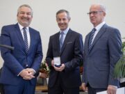 Wappen der Stadt Rüsselsheim am Main in Gold für Werner Stahl