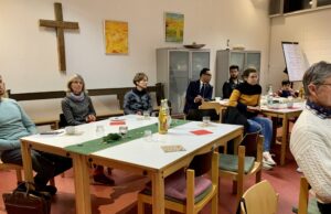 Reparieren statt wegwerfen REPAIR CAFÉ > Gegenstand Nr. 3000 wird repariert und Jubiläum gefeiert