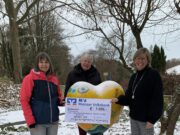 1000 Euro für Tumor- und Leukämiekranke Kinder SPENDE > Turnverein überreicht Betrag aus Spendenlauf an Förderverein