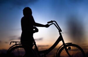 Gegenseitige Rücksichtnahme bei Dämmerung und Dunkelheit