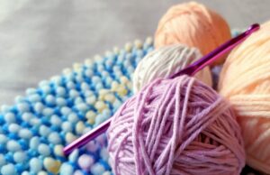 Bücherei: Ausstellung Wolle und Co