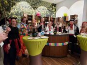 Maskeraden-Weinprobe in der Hochheimer Tourist-Info & Vinothek