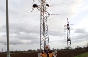 Flörsheimer Umweltschützer trauern um zwei tote Störche Schon wieder zwei Störche durch „Stromtod“