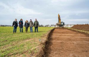 Bodenuntersuchung in der Eselswiese: Ortsvorsteherin informiert sich zu aktuellen Vorbereitungen der Gebietsentwicklung