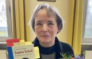 Kaffee, Kuchen und Kultur zum Frühstück