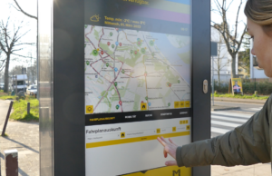 Digitale Infos für Fahrgäste an den Haltestellen