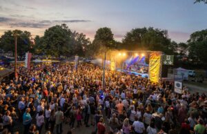 Burgfest Gustavsburg 2023 – Programm: Still Collins, SahneMixx – das Beste von Udo Jürgens, das Königlich Bayrische Vollgasorchester & Just Dexter