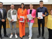 Kreis Groß-Gerau ehrt im Landratsamt erfolgreiche Jugendsportler*innen: Lob und Preise für die Talente