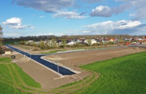 Nach dem Ende ist vor dem Anfang Erschließungsarbeiten im Gewerbegebiet „Am Wäldchen“ kurz vor Abschluss