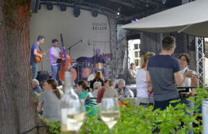 Mehr Gäste als erwartet beim Frühlings-Weinfest