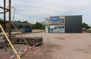 Erste Container stehen