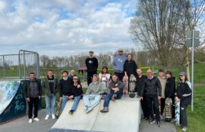 Erweiterung der Skateanlage auf Lakis Freizeitanlage Neues Skateelement einsatzbereit