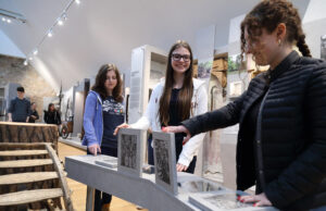 Vom Faustkeil zum Insignia-Sitz Überblicksführung im Stadt- und Industriemuseum