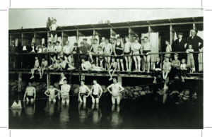 Stadtführung des Stadt- und Industriemuseums rund ums Wasser: Schelche, Brunnen, Badespaß