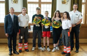 Jugendliche für vorbildliche Erste Hilfe ausgezeichnet