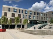 Sich politisch bilden oder lieber ein Instrument lernen?