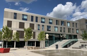 Sich politisch bilden oder lieber ein Instrument lernen?