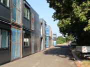 Containerschule wird nicht fertig