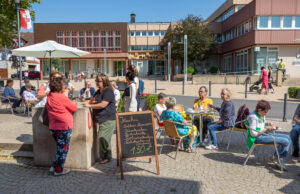 Gemeinschaftsprojekt „Café DA.zwischen“ lädt alle 14 Tage zum Chillen und Plaudern ein