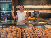 Dinkelbaguette, hefefreies Brot und lange Teigruhe Die Landbäckerei Mayer aus Lörzweiler setzt auf ein gesundes Sortiment