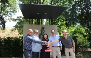 Grünfläche zwischen Opelvillen und Festung aufgewertet