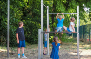Voller Körpereinsatz: Am Klein-Winternheimer „Rennpfädche“