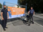 Beim Überholen „Mindestabstand beachten!“