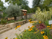 Im Bibelgarten reift Willkommenskultur Ober-Olm hat eine gesellschaftsprägende Attraktion