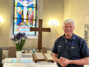 „Ich wollte nie etwas anderes als Gemeindepfarrer sein“ Ruhestand >>> Pfarrer Sunnus bringt zum Abschied die Harxheimer Kirche zum Sprechen