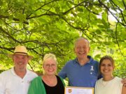 Ehre, wem Ehre gebührt Ehrung Landrätin überreicht Partnerschaftsmedaille an Siegfried Schäfer