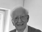 Immer auf der Suche nach dem Austausch Kirche >>> Trauer um Ehrenbürger Philipp Schwöbel, Pfarrer i.R.