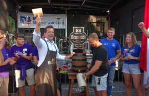 Eine so große Kerbejugend gibt es nirgends Finthen feierte eine gelungene 168. Kerb rund um den Rodeneckplatz