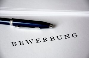 Stadt Rüsselsheim vermittelt zwei Auslandspraktika in die Partnerstadt Évreux