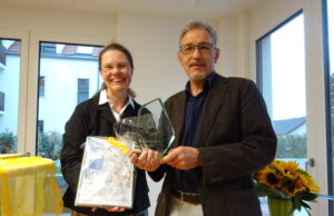 „Bücher sind eine Bereicherung für alle Generationen“ Bretzenheimer Ehrenamtspreis geht an die Katholische Öffentliche Bücherei