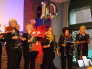„Zehn Jahre Dante Singers“ gebührend gefeiert Toller Konzertabend im Bretzenheimer Gemeindezentrum St. Bernhard