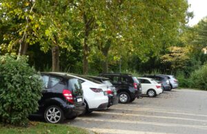 Friedhofsparkplatz soll nicht mehr blockiert werden Ortsbeirat spricht sich für Zwei-Stunden-Regelung aus