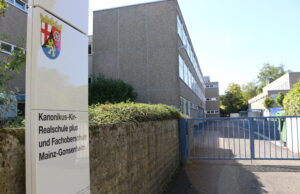 Neubau soll bis 2031 stehen Kanonikus-Kir-Schule war Thema im Ortsbeirat