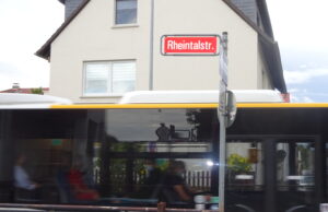 Probleme in der Rheintalstraße sind weiter ein Dauerthema Chaotischer Busverkehr verärgert die Anwohner