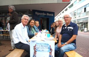 Forderungen für Flüchtlinge Flüchtlingsrat lud zur Veranstaltung „An unserem Tisch ist Platz für Alle“