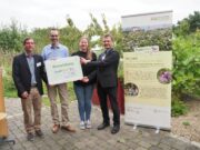 Rüsselsheim am Main erhält Auszeichnung in Silber des Labels „StadtGrün naturnah“