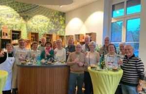 Suppen und Wein – Oma Rosi zu Gast in der Hochheimer Tourist-Info & Vinothek